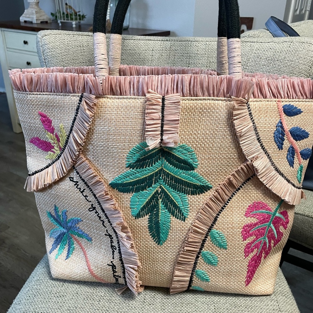 Stella & Dot Antibities Tote Straw Bag